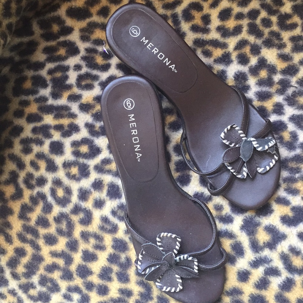 Kitten-heel sandals